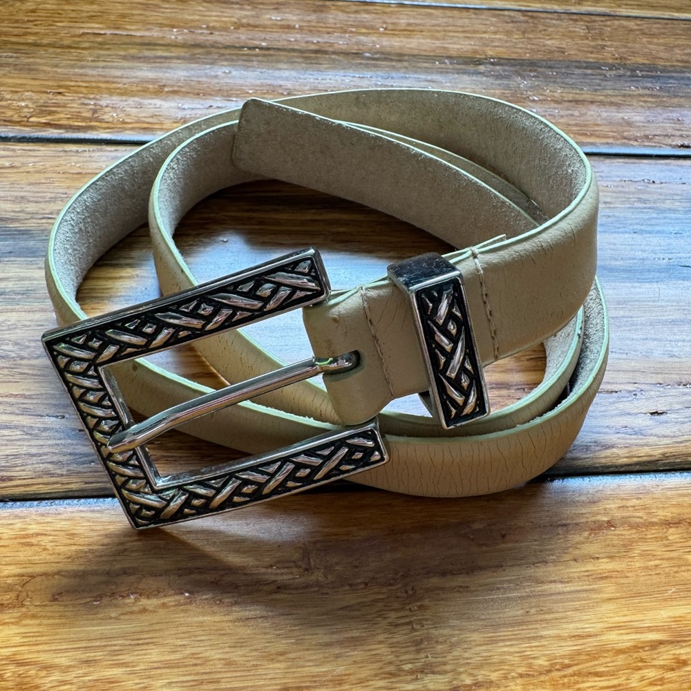 Women’s Tan Cream Belt With Silver Buckle 38”